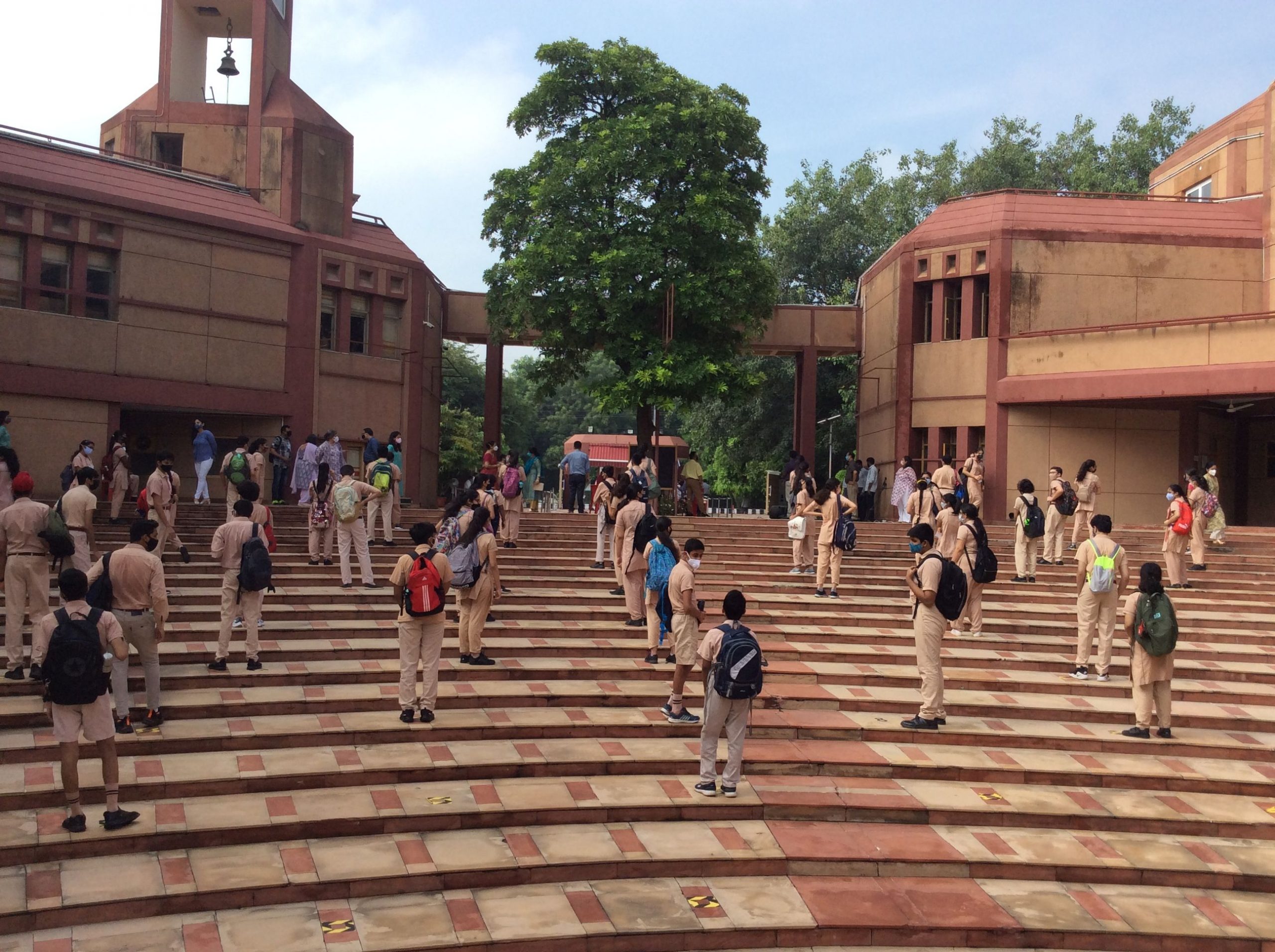 The Vasant Valley School Entrance Exam image